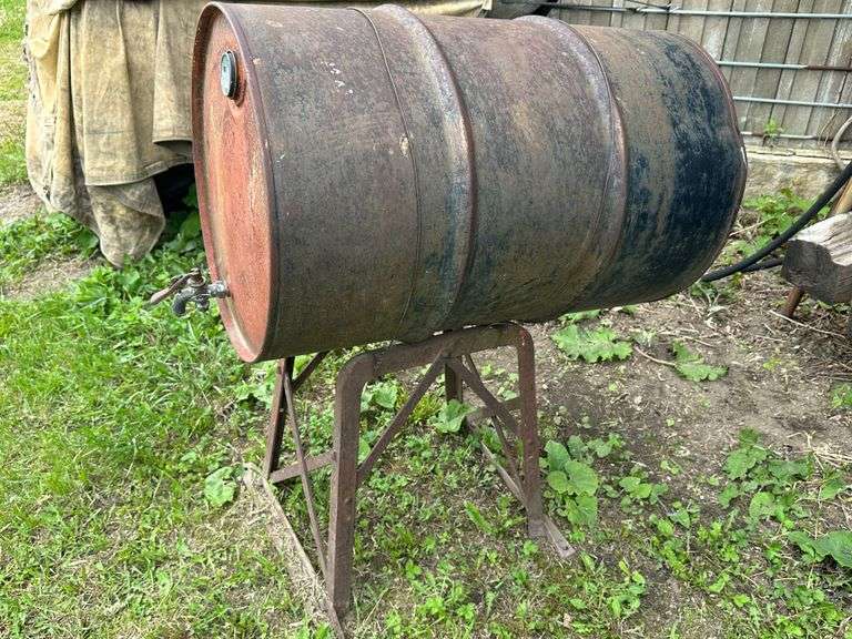 30 Gallon Fuel Barrel on Stand
