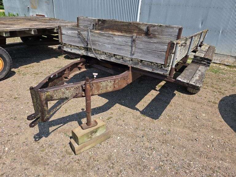2 Wheel Trailer with Hydraulic Hoist, 6’ x 9’, Wood Floor, 6 Bolt Hubs