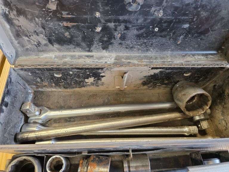 ¾” Socket Set with Toolbox