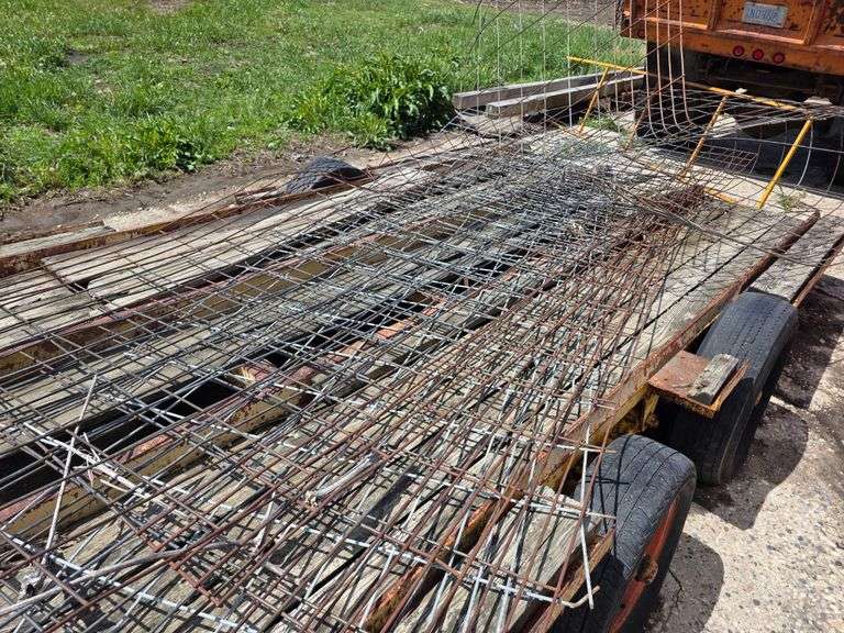 Approx 5 Misc Cattle Panels on Trailer, *Trailer is Not Included