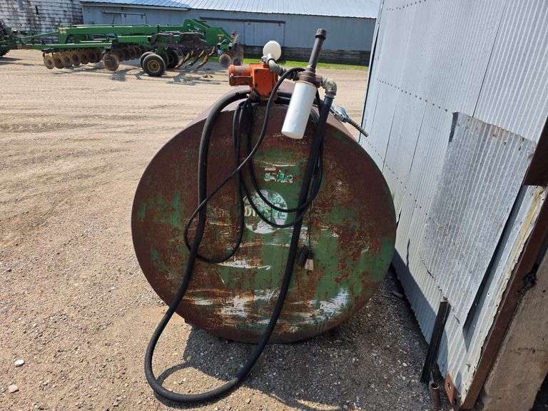 500 Gallon Fuel Tank with Electric Pump and Automatic Shut off Nozzle
