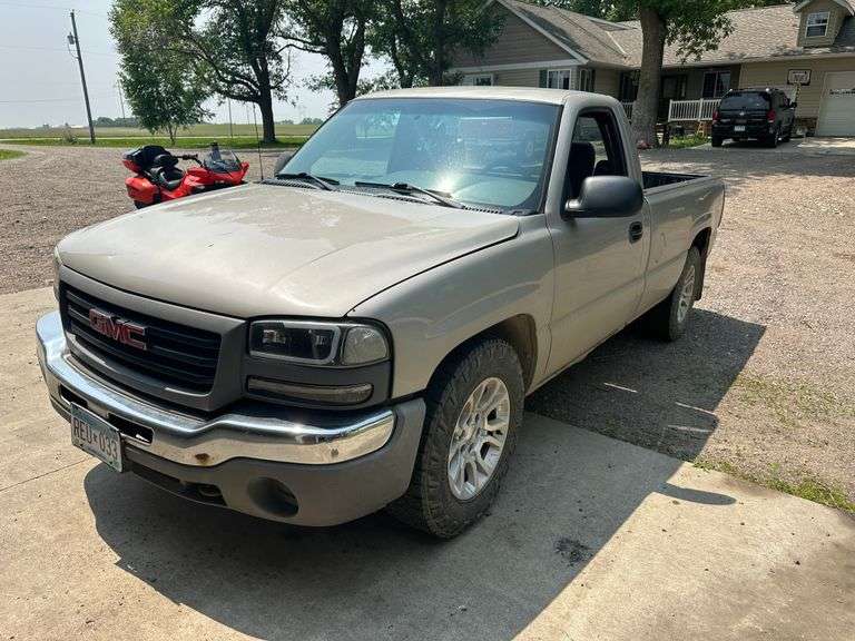 2007 GMC 1500 4x2 Pickup, 8’ Box, V6 Engine, Automatic Transmission, 196,000 Miles, Transmission Reb
