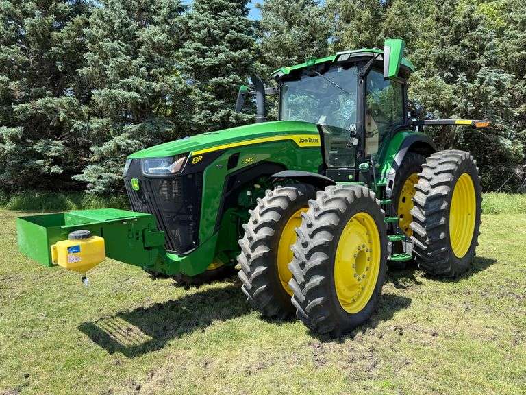 2021 John Deere 8R340 MFWD Tractor, 959 Hours, E23 Power Shift Transmission, ILS, Ultimate Comfort C