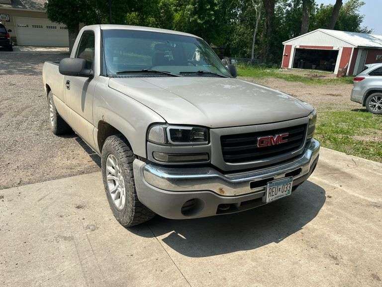 2007 GMC 1500 4x2 Pickup, 8’ Box, V6 Engine, Automatic Transmission, 196,000 Miles, Transmission Reb