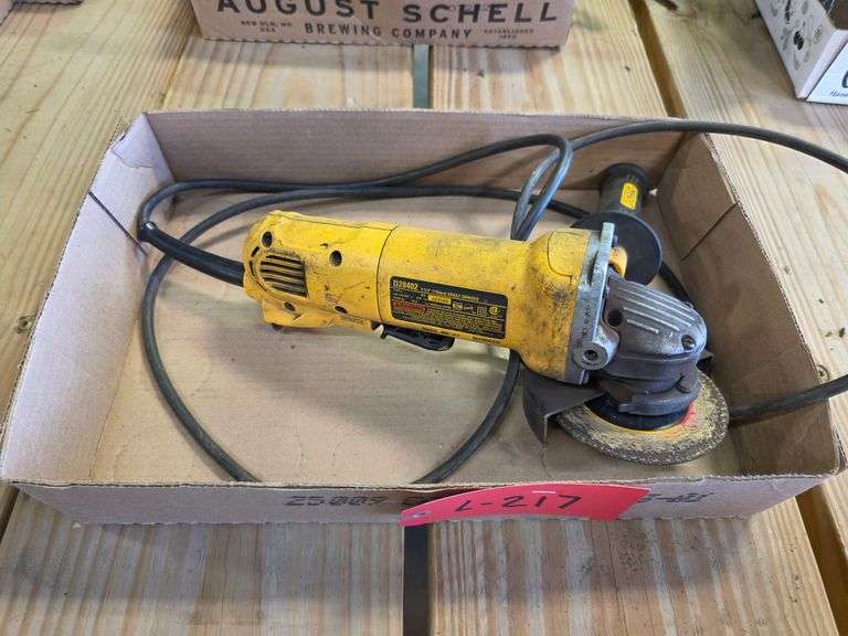Dewalt 4.5” Electric Hand Grinder