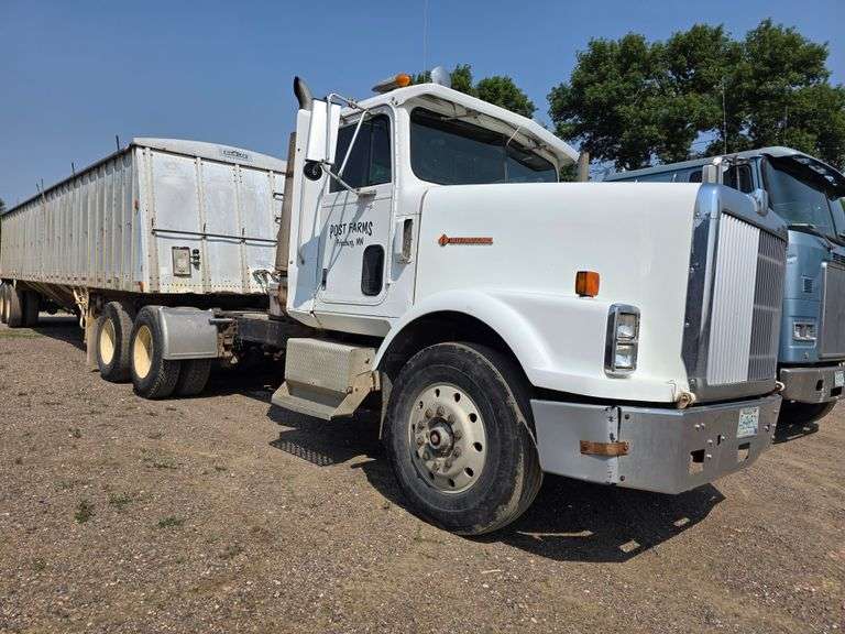 1988 International Day Cab Semi, 953,035 Miles, 9 Speed Eaton Transmission, Muncie 1 Line High Flow