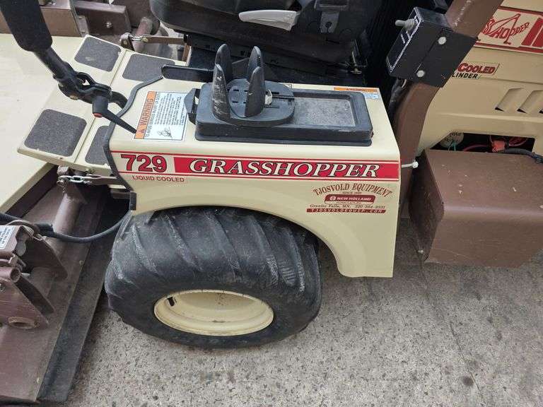 2010 Grasshopper 729 Lawn Mower, 29hp Liquid Cooled Kubota Engine