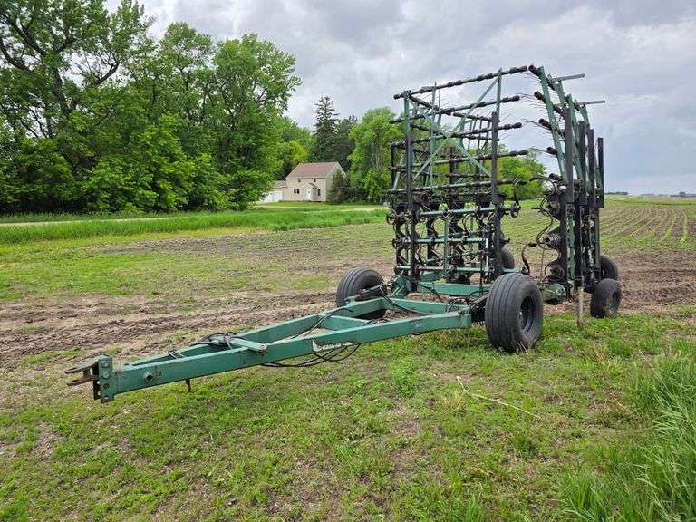 Summers 30’ Multi Weeder, S-Tine with 5 Bar Coil Tine Harrow, 14L-16.1 on 6 Bolt Rims, 9.5L-14 on 6 