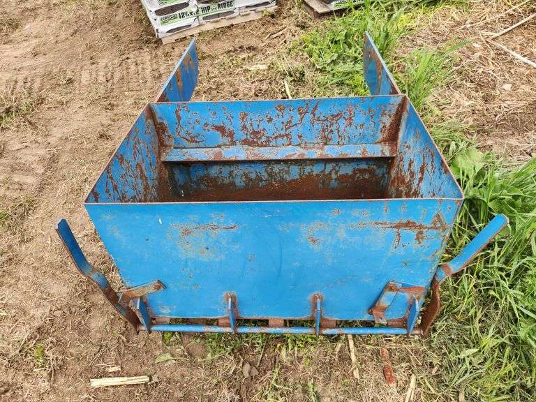 Rock Box off Versatile 800 Tractor