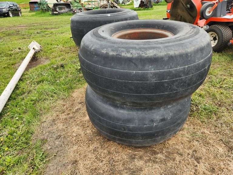 (4) 50x21.0-20 Floatation Tires on 10 Bolt Rims, Air Plane Tires, 30PR