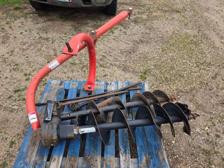 3pt Post Hole Auger, 540 PTO, 10” and 12” Bits