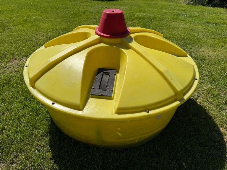 QLF 4 Wheel Cattle Lick Tank, Approx. 6’ Diameter