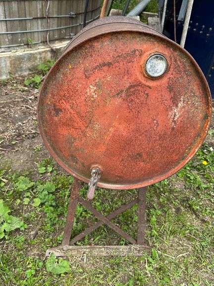 30 Gallon Fuel Barrel on Stand