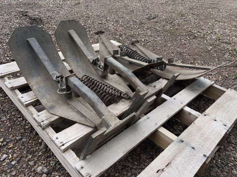 (4) Shoup Stalk Stompers, used on IH 1063 Cornhead , Buying All for One Money