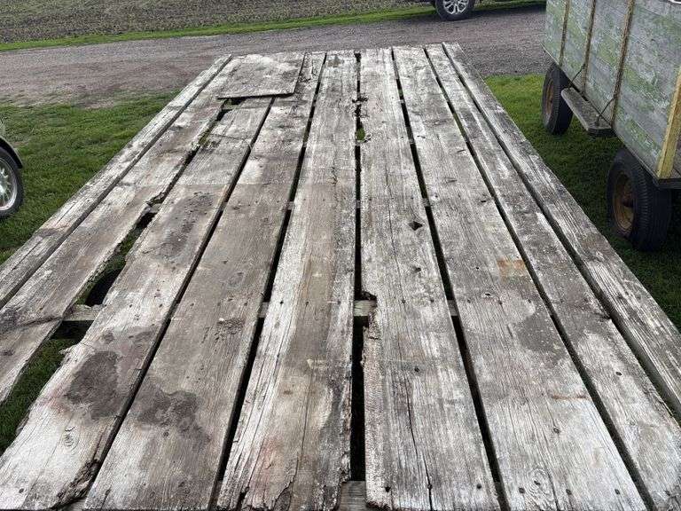 Flat Rack on Mn 4 Wheel Gear, Wood Deck, 8’x16’