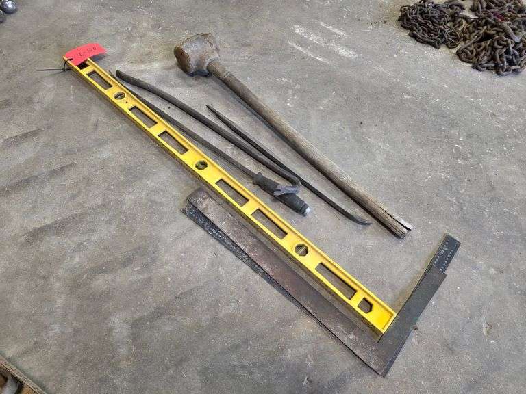 Sledge Hammer, Level, Squares