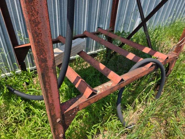 300 Gallon Overhead Fuel Barrel and Stand, with Hose and Nozzle