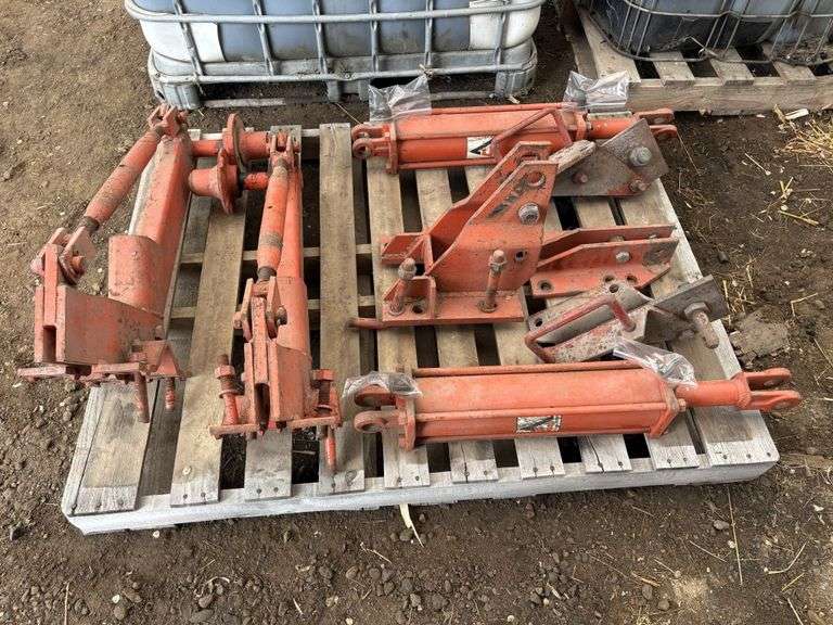Pallet of AC Planter Parts, Cylinders