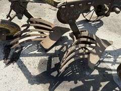 John Deere No. 44 2-14”-16” Slat Bottom Plow on Steel, Clutch Lift, (2) Coulters