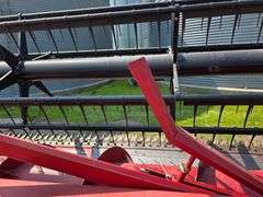 IH Model 1020 Bean Head, 25’ Wide, Bolt on Sections, Comes with 4 Wheel Header Trailer, 9.5L-14 Tire