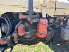 Case 400 Wide Front, 3pt, 1 Set of Rear Hydraulics, Hours Unknown, Diesel, 14.9 x 38 Rears, Runs Per