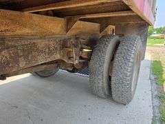 1970 Chevrolet C50 Single Axle Grain Truck, V8 Engine, 4+2 Transmission, 8.25 x 20 Front and Rear Ti