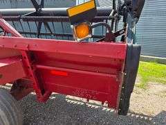 IH Model 1020 Bean Head, 25’ Wide, Bolt on Sections, Comes with 4 Wheel Header Trailer, 9.5L-14 Tire
