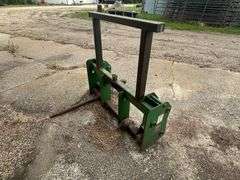Bale Spear off a John Deere 720 Loader, Quick Attach