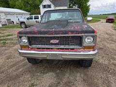 1974 Chevrolet Single Cab, Muncie 4 Speed Transmission, 305 Chevrolet Engine, 33x12.50R15 Tires, VIN