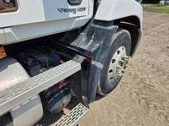 2000 Mack Vision 600 Day Cab Semi, 708,319 Miles, Eaton Fuller Automatic Transmission, Jake Brake, P
