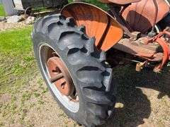 Case VAC Tractor, SN: VAC5260453, Should Run Per Seller