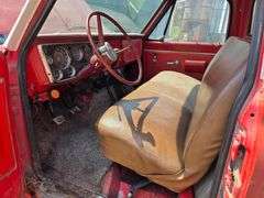 1970 Chevrolet C50 Single Axle Grain Truck, V8 Engine, 4+2 Transmission, 8.25 x 20 Front and Rear Ti