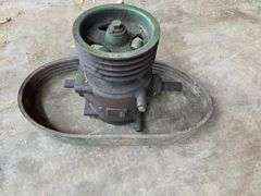 Gearbox off John Deere 945 Disc Bine