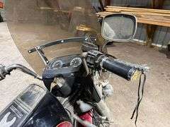 1983 Harley Davidson Electra Glide Motorcycle, 17,129 Miles, Needs Battery, Clutch is Stuck, Will Ne