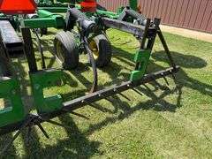 2011 John Deere 2410 3-Section 28’ Chisel Plow, 32” Tru-Depth Standards, 30 Shank, Single Point Dept