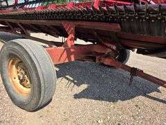 IH Model 1020 Bean Head, 25’ Wide, Bolt on Sections, Comes with 4 Wheel Header Trailer, 9.5L-14 Tire