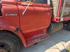1970 Chevrolet C50 Single Axle Grain Truck, V8 Engine, 4+2 Transmission, 8.25 x 20 Front and Rear Ti