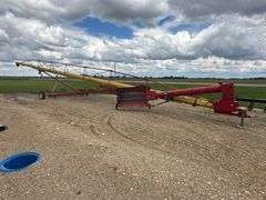 Westfield 13” x 91’ Auger, Right Angle Drive, 540 PTO, Hydraulic Lift, Hopper Walker with 2 Remotes,