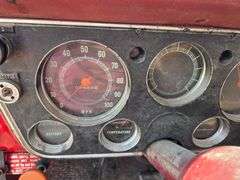 1970 Chevrolet C50 Single Axle Grain Truck, V8 Engine, 4+2 Transmission, 8.25 x 20 Front and Rear Ti