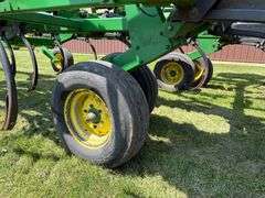 2011 John Deere 2410 3-Section 28’ Chisel Plow, 32” Tru-Depth Standards, 30 Shank, Single Point Dept