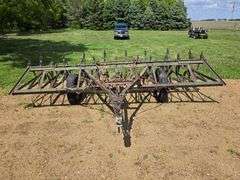 13’ John Deere Chisel Plow