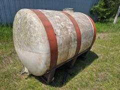 750 Gallon Poly Tank, Appears to be in Good Condition, But has not been used in a while