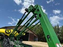 2014 John Deere 1770NT Planter, *Has 2021 Exact Emerge Update*, Hydraulic Downforce, 500 Gallon Liqu
