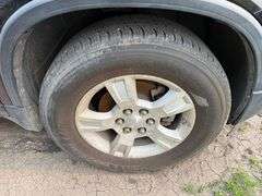 2008 GMC Acadia, 190K Miles, Runs but needs power steering pump and battery, Selling AS IS, VIN:1GKE