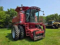 2002 Case IH 2388 Combine, 3,168 Sep and 4,500 Engine Hours, 14.9x24 Rears, 380/90R46 Fronts with Du