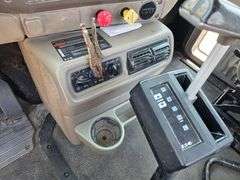 2000 Mack Vision 600 Day Cab Semi, 708,319 Miles, Eaton Fuller Automatic Transmission, Jake Brake, P