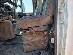 2000 Mack Vision 600 Day Cab Semi, 708,319 Miles, Eaton Fuller Automatic Transmission, Jake Brake, P