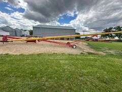 Westfield 13” x 91’ Auger, Right Angle Drive, 540 PTO, Hydraulic Lift, Hopper Walker with 2 Remotes,