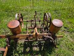 Allis Chalmers 4 Row Planter, All Orange