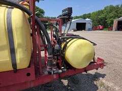Hardi Navigator 1000 Sprayer, 100’ Boom, 1000 Gallon Poly Tank, 13.6x38 Tires with Duals, Hydraulic